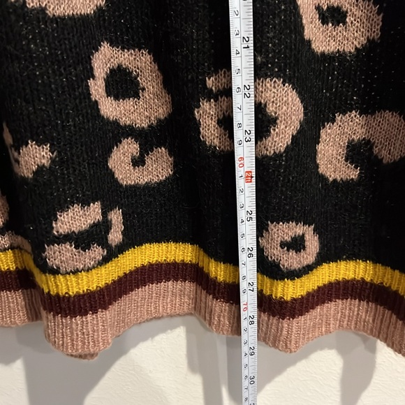 Andree Animal Print Sweater - Picture 6 of 6
